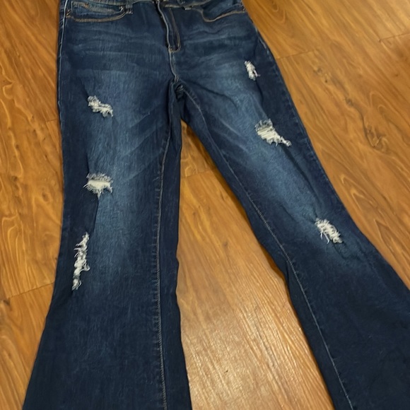 ☃️BOGO50%☃️ 🆕💙YMI: WBB WannaBettaButt Super Flare Jeans 11/30 - Picture 9 of 12